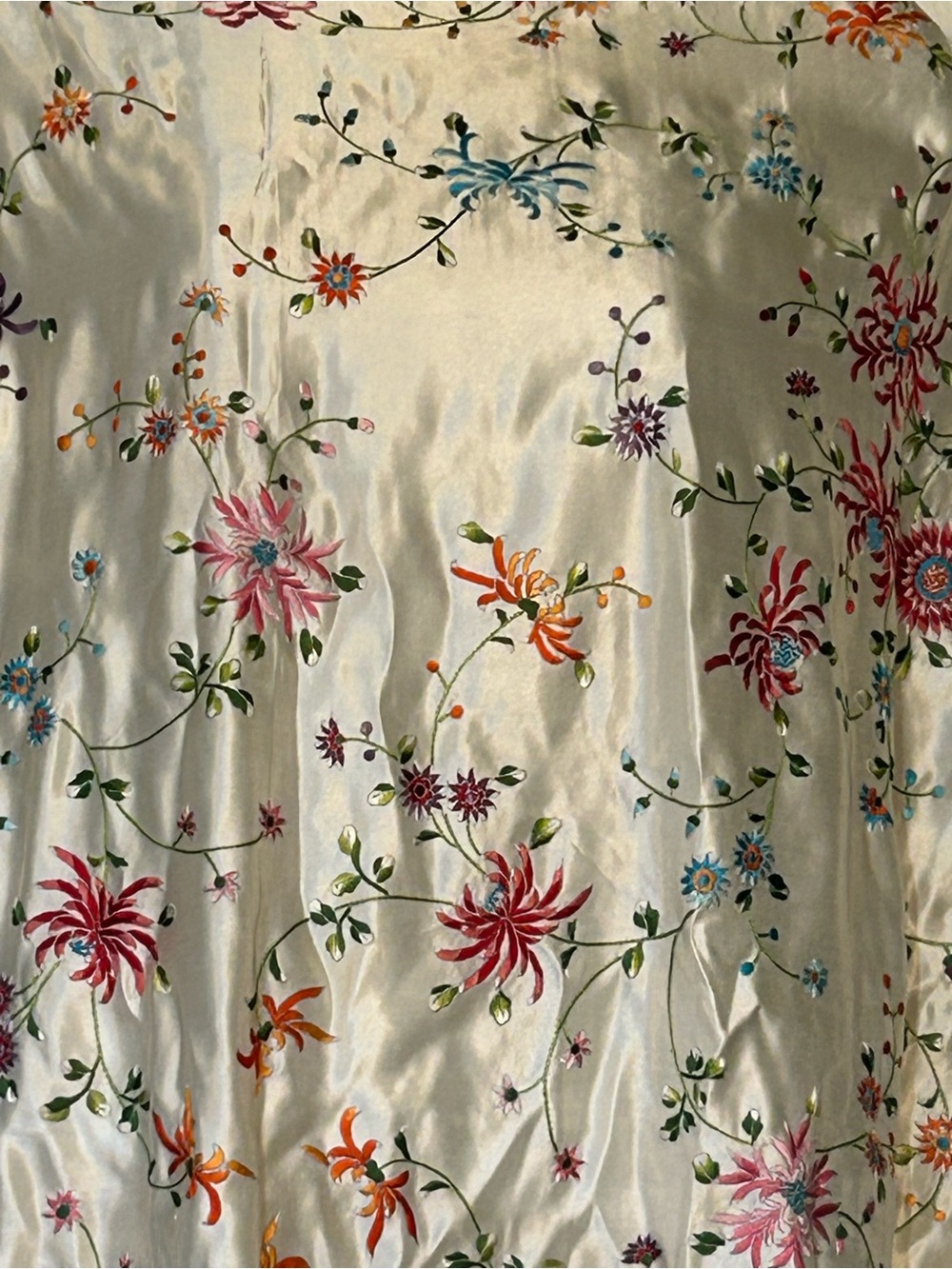 Vintage Chinese Silk Embroidered Floral Piano Shawl Ivory Manton de Manila